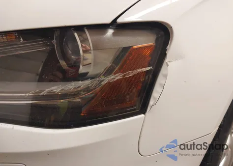 2015 Audi A4 2.0T Premium из США, поврежденный, VIN WAUBFAFL4FN041559